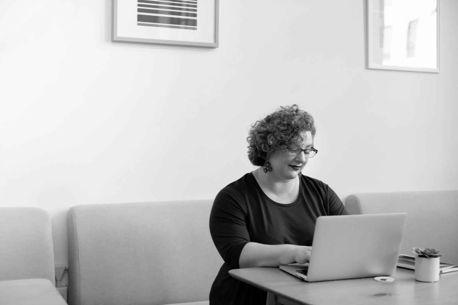 Centre de formation moderne avec équipements technologiques avancés